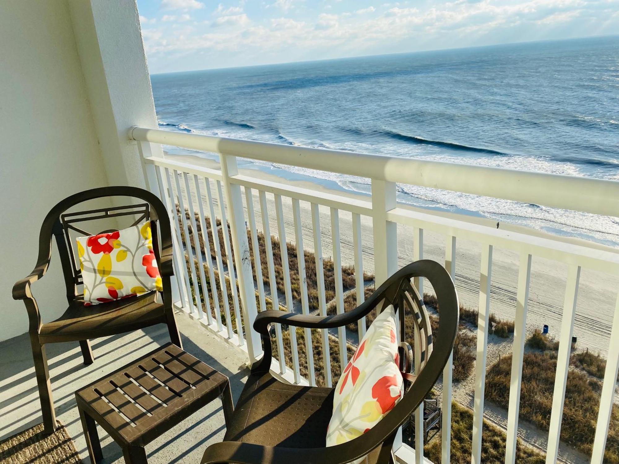 Camelot By The Sea Ocean Front Condo Миртл-Бич Экстерьер фото