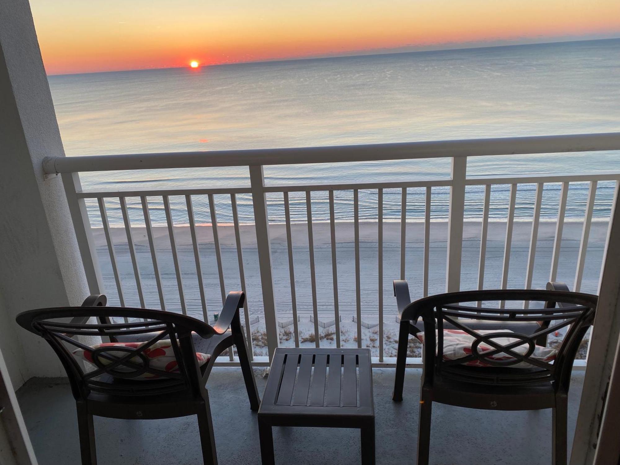 Camelot By The Sea Ocean Front Condo Миртл-Бич Экстерьер фото