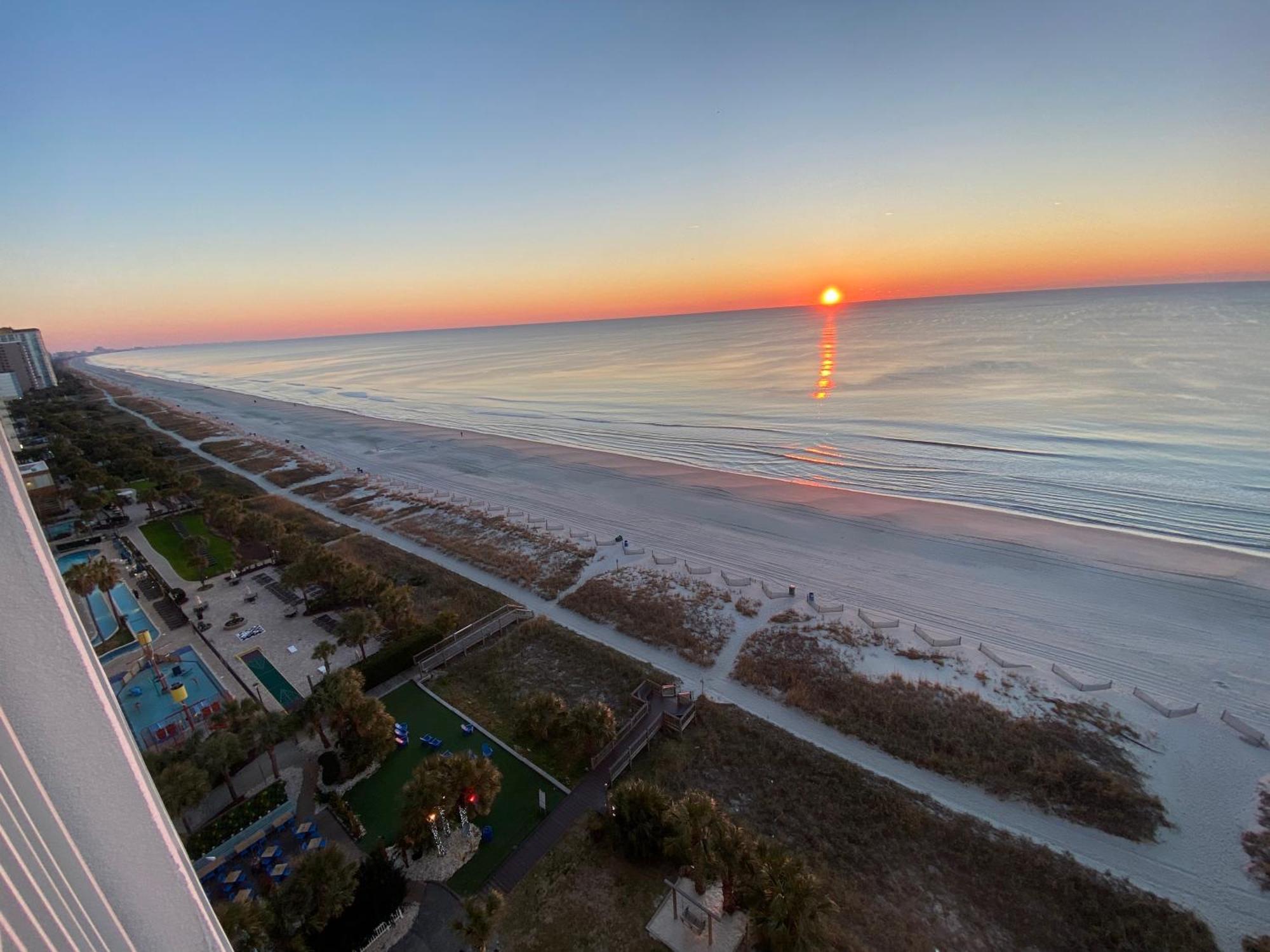 Camelot By The Sea Ocean Front Condo Миртл-Бич Экстерьер фото