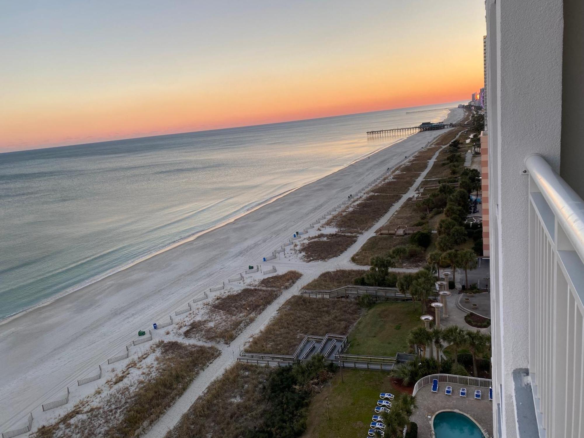 Camelot By The Sea Ocean Front Condo Миртл-Бич Экстерьер фото