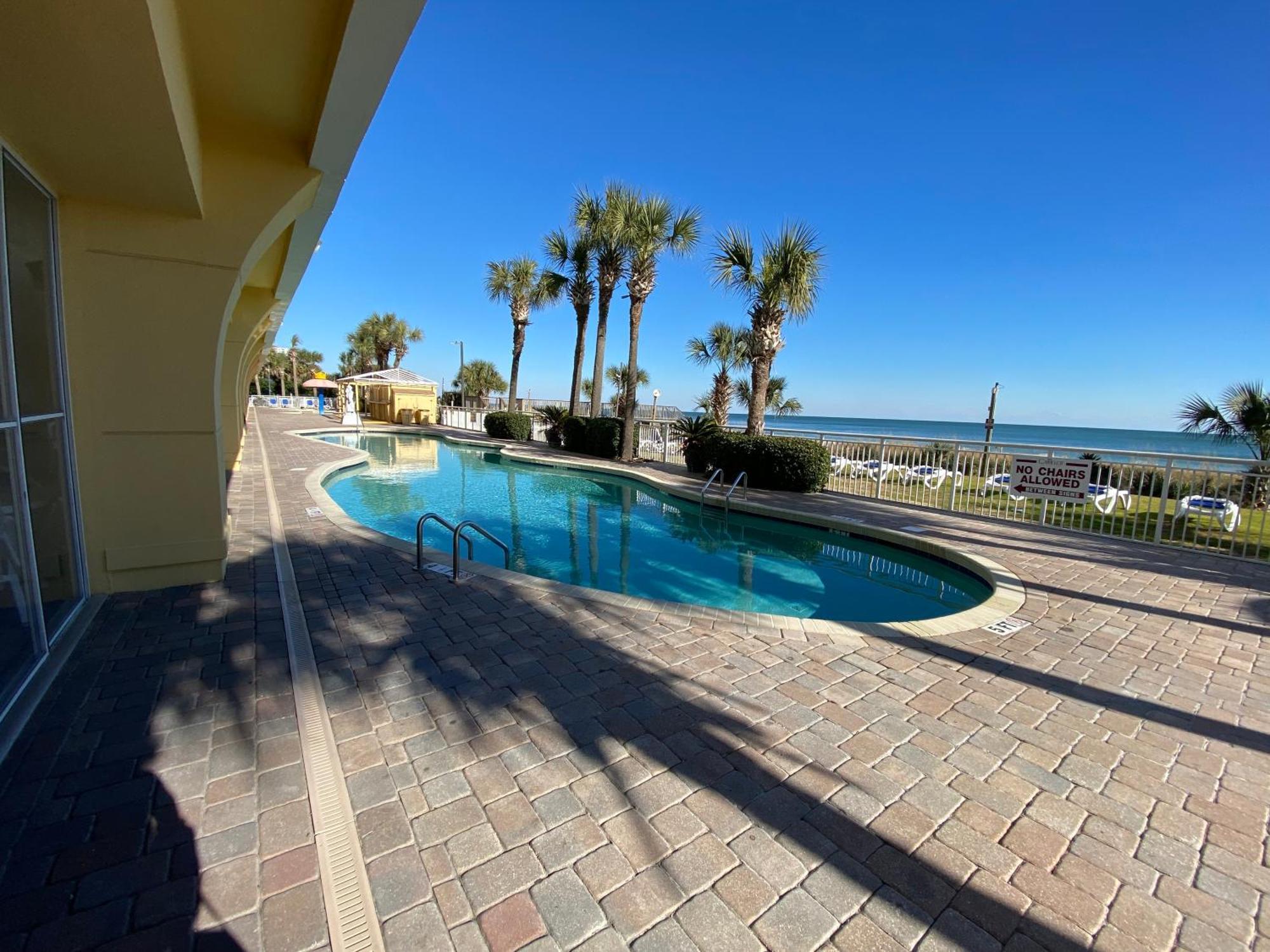 Camelot By The Sea Ocean Front Condo Миртл-Бич Экстерьер фото